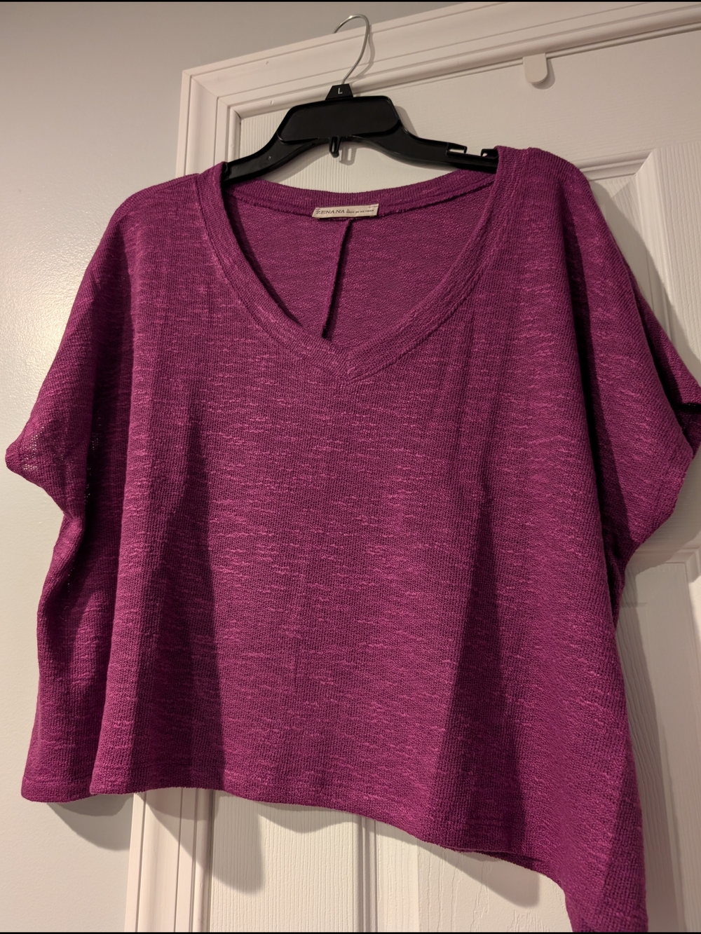 Zenana Outfitters Women's V-Neck Slub Hacci Cropped Sweater - Picture 2 of 3
